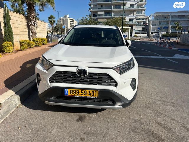 מודעת רכב טויוטה RAV4