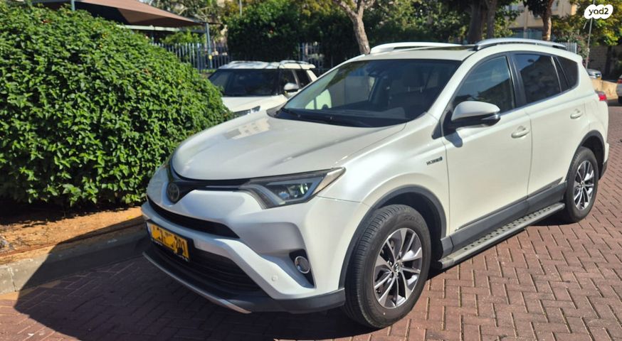 מודעת רכב טויוטה RAV4