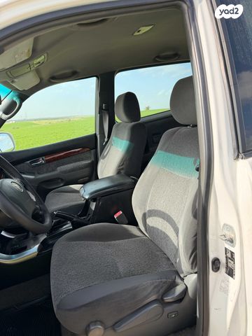 טויוטה לנד קרוזר