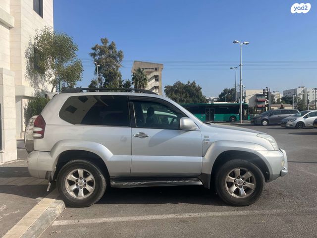 מודעת רכב טויוטה לנד קרוזר