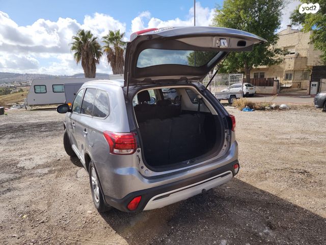 מיצובישי אאוטלנדר