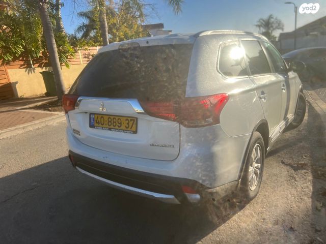 מיצובישי אאוטלנדר