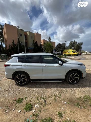 מיצובישי אאוטלנדר