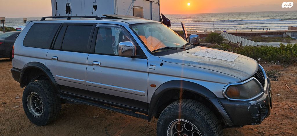 מודעת רכב מיצובישי פג'רו