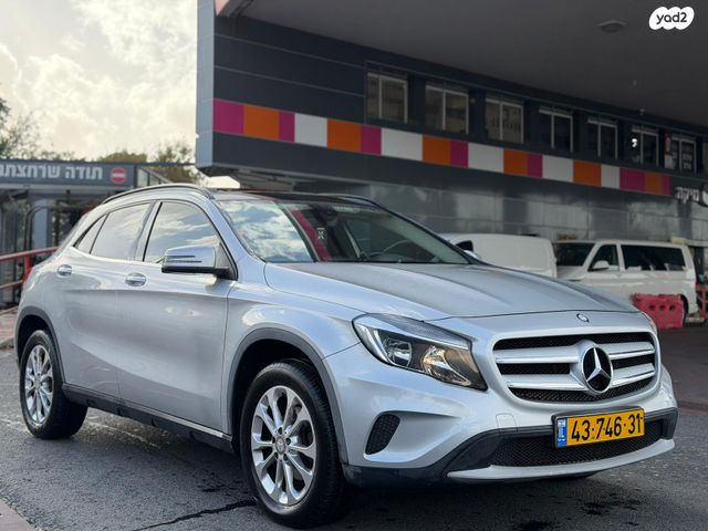 מרצדס-בנץ GLA