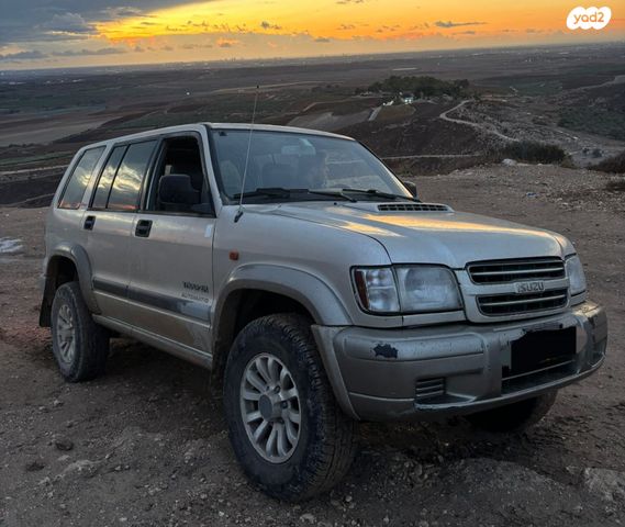 מודעת רכב איסוזו טרופר