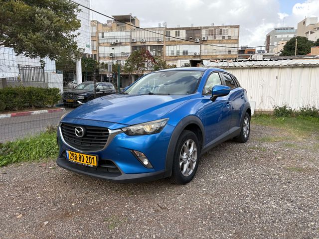 מודעת רכב מאזדה CX-3