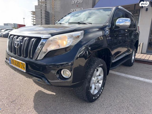 טויוטה לנד קרוזר