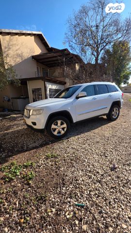 מודעת רכב ג'יפ גרנד צ'ירוקי