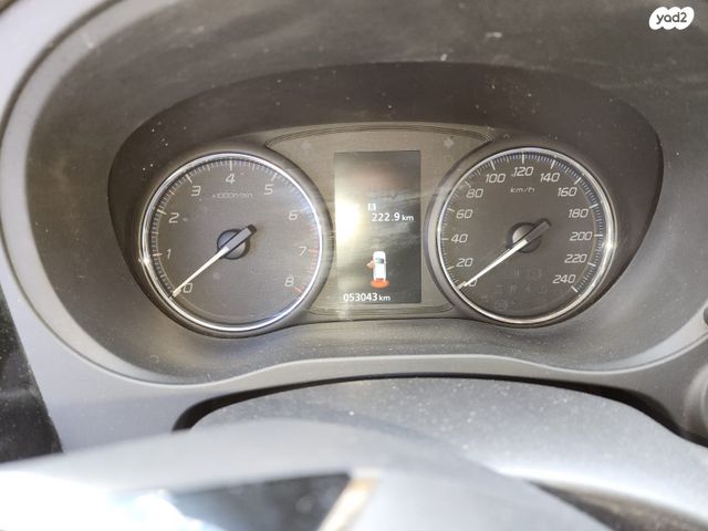 מיצובישי אאוטלנדר