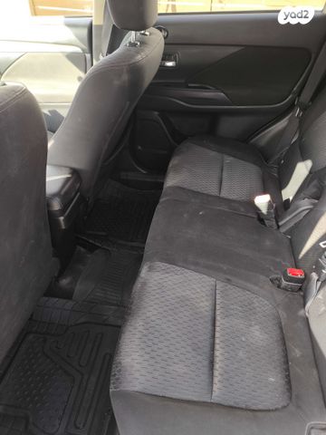 מיצובישי אאוטלנדר