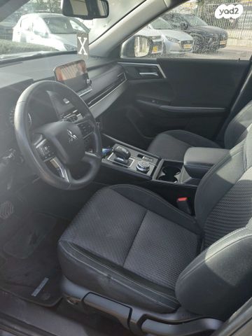 מיצובישי אאוטלנדר