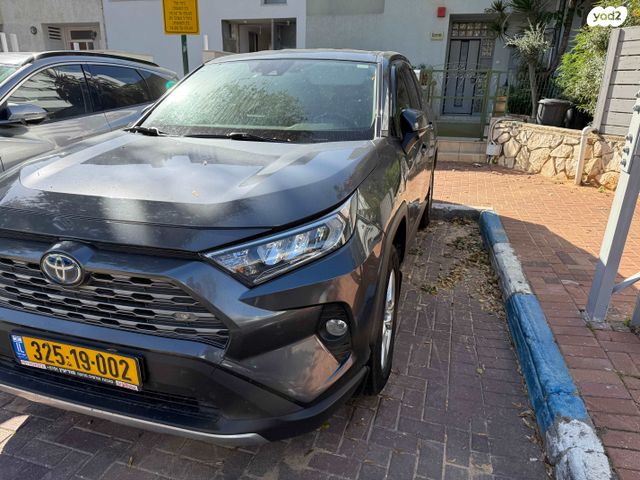 מודעת רכב טויוטה RAV4