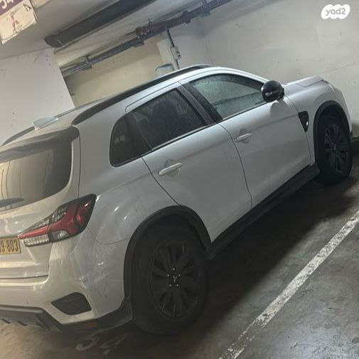 מודעת רכב מיצובישי ASX