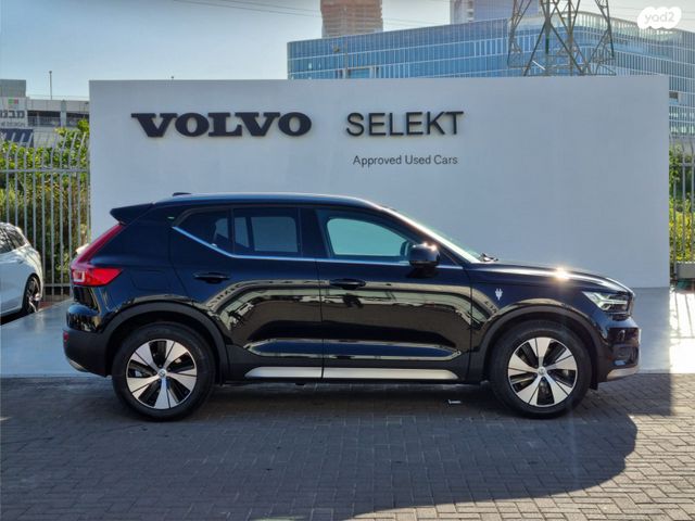 וולוו XC40
