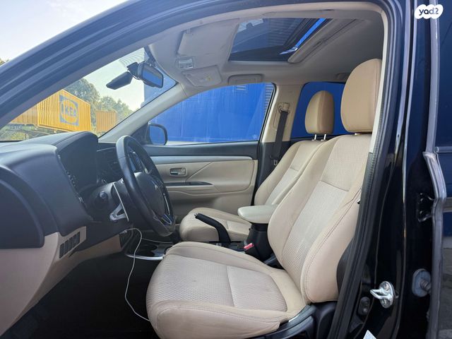 מיצובישי אאוטלנדר