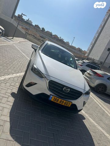 מודעת רכב מאזדה CX-3