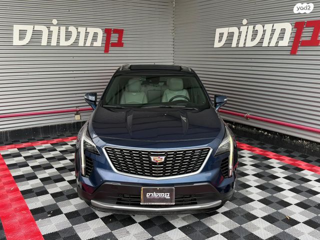קאדילק XT4