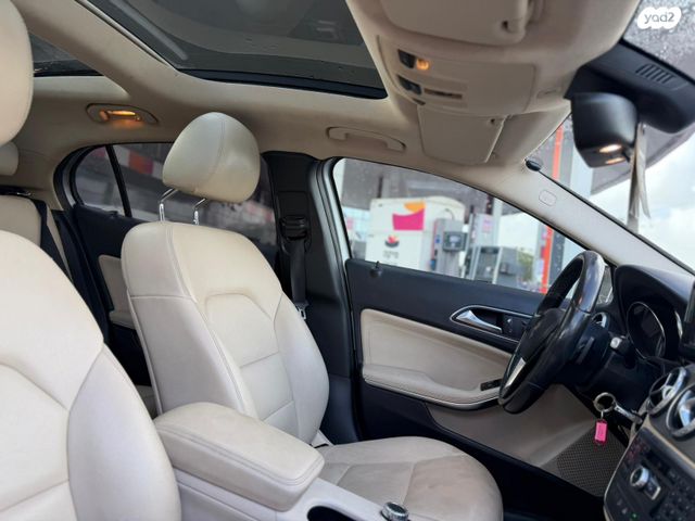 מרצדס-בנץ GLA