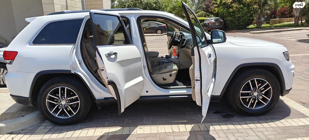 ג'יפ גרנד צ'ירוקי