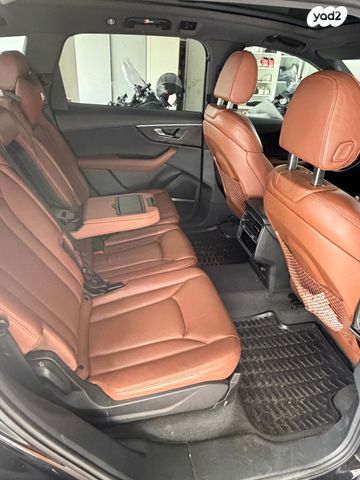 מודעת רכב אאודי Q7