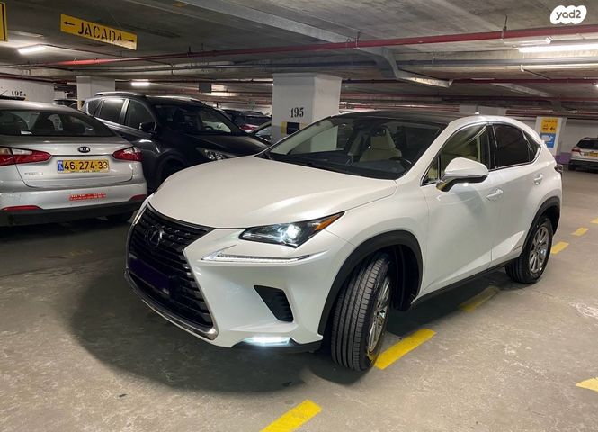 מודעת רכב לקסוס NX