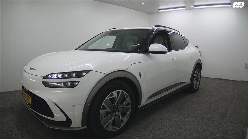 מודעת רכב ג'נסיס GV60