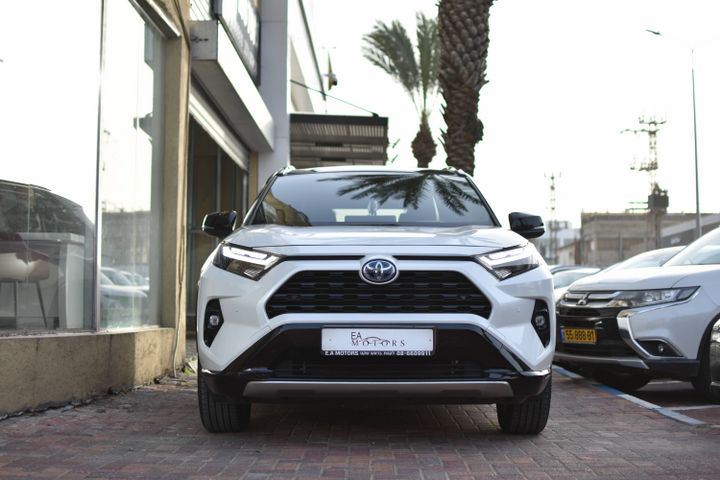 טויוטה RAV4