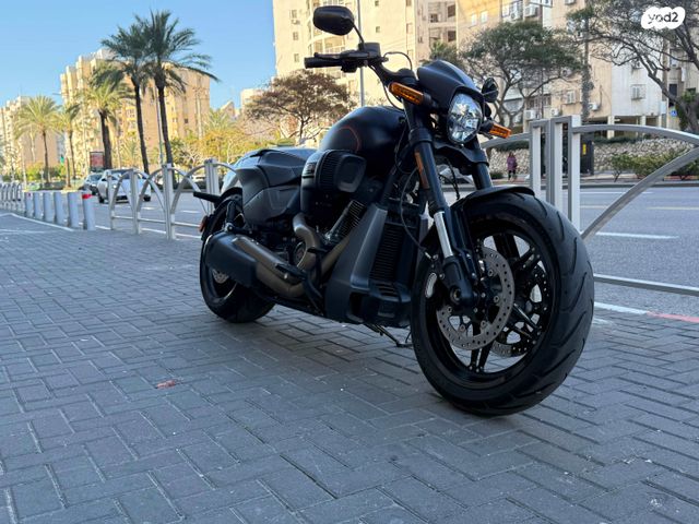 הרלי דיווידסון FXDR 114