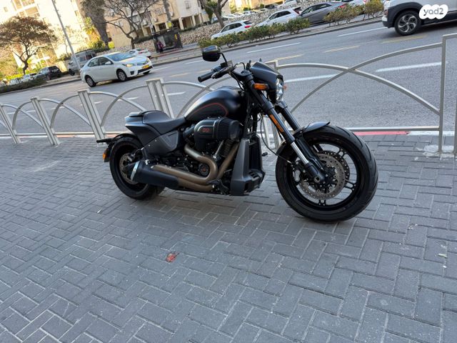 הרלי דיווידסון FXDR 114