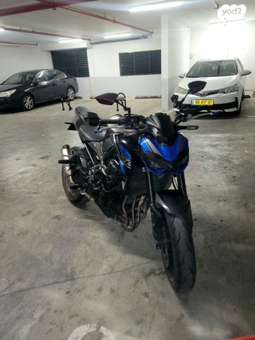 קאוואסאקי Z900