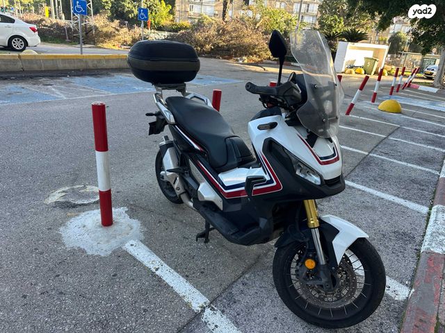 הונדה X-ADV750