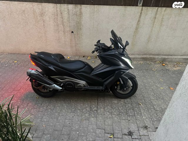 מודעת רכב קימקו AK 550