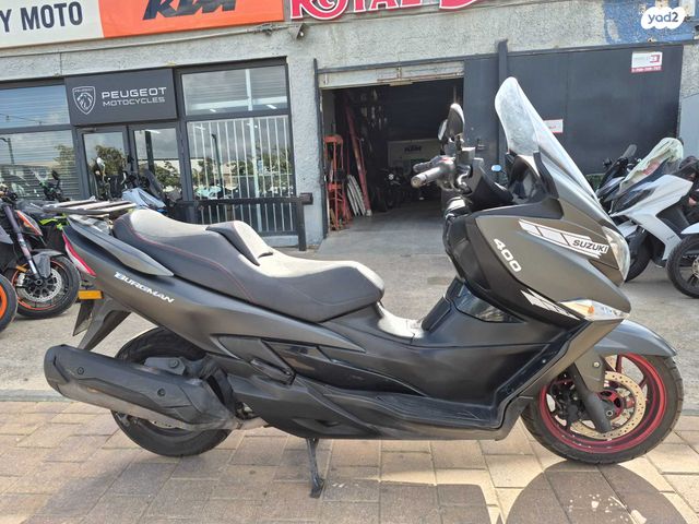 סוזוקי בורגמן 400