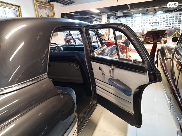 מודעת רכב קרייזלר