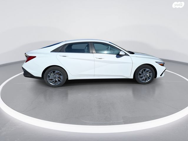 יונדאי אלנטרה