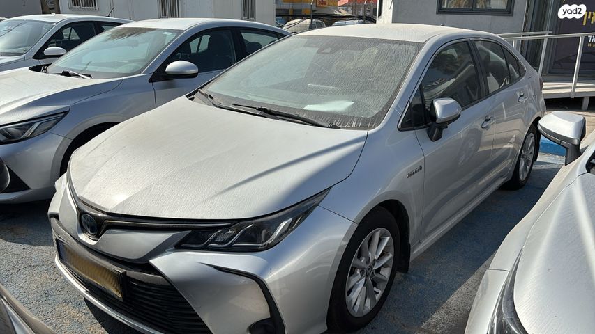 מודעת רכב טויוטה קורולה