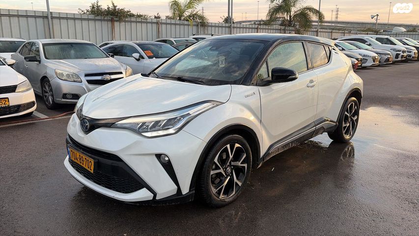 מודעת רכב טויוטה C-HR