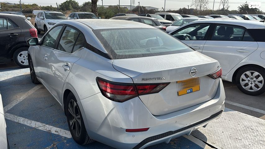 ניסאן סנטרה