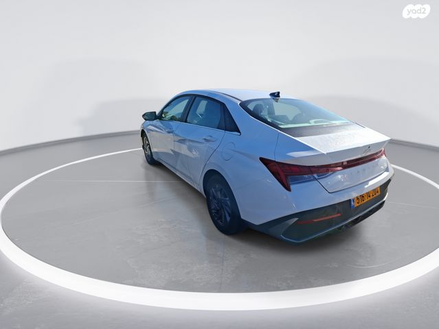 יונדאי אלנטרה