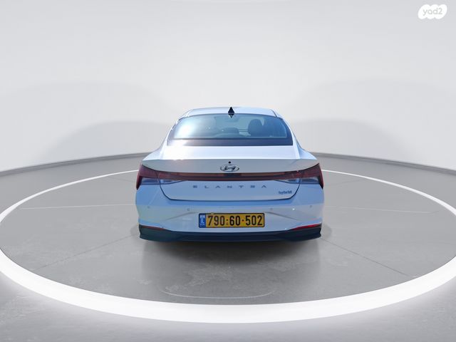 יונדאי אלנטרה