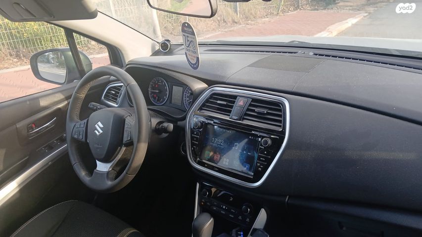 סוזוקי קרוסאובר