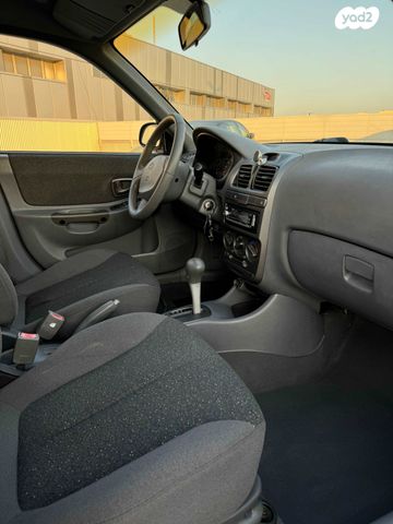 יונדאי אקסנט i25