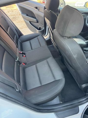 יונדאי אלנטרה