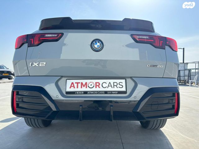 ב מ וו iX2