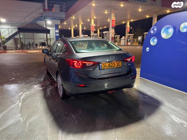 מאזדה 3