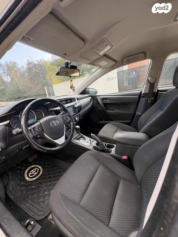 טויוטה קורולה