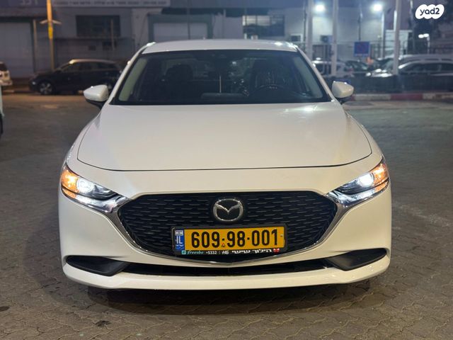 מודעת רכב מאזדה 3