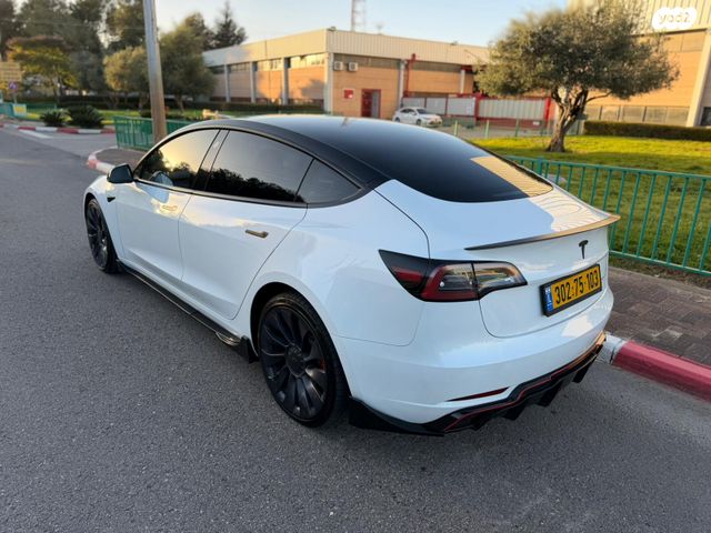 מודעת רכב טסלה מודל 3 2