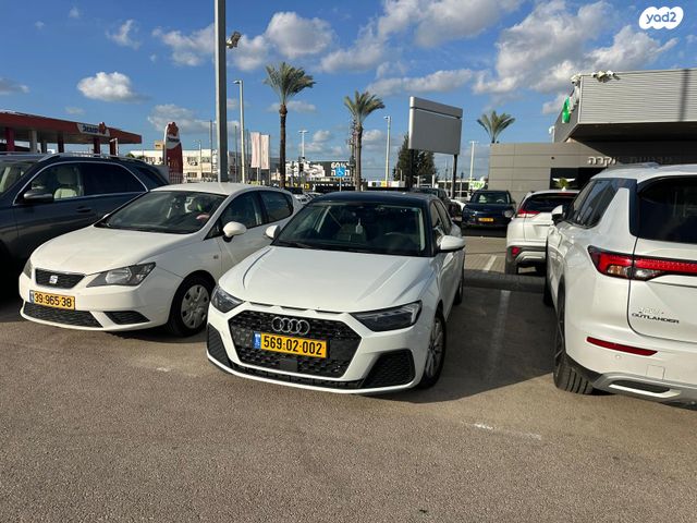 מודעת רכב אאודי A1